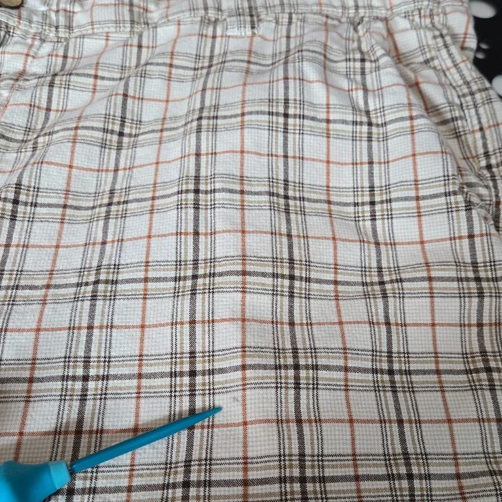 Urban‎ Up Shorts Mens 40 Beige Brown Plaid Flat Front Cotton Casual Chino